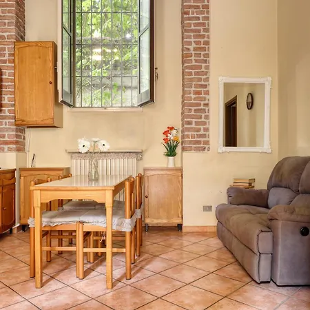 Joivy Charming Flat In Porta Romana * Milão